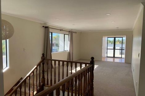 Photo of property in 3 Coventry Way, Long Bay, Auckland, 0630