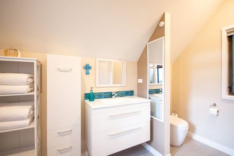 Photo of property in 32 Onuku Road, Akaroa, 7520