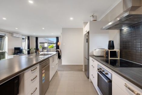 Photo of property in 16 Raby Lane, Pyes Pa, Tauranga, 3112