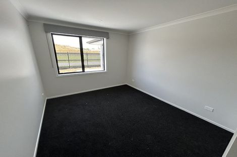 Photo of property in 42 Evergreen Parade, Rosehill, Papakura, 2113