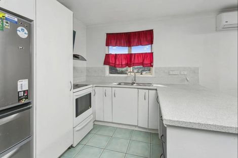 Photo of property in 17 Elan Place, Stanmore Bay, Whangaparaoa, 0932