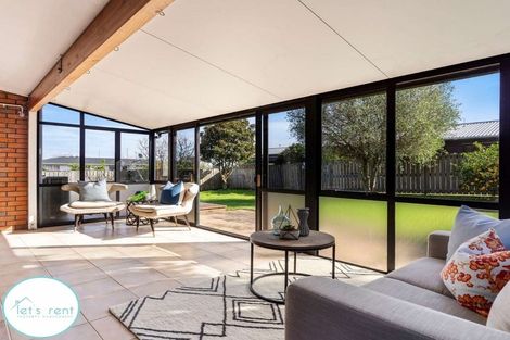 Photo of property in 2/11 Nelson Street, Papakura, 2110