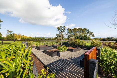 Photo of property in 5/454 Stoney Creek Road, Kelvin Grove, Palmerston North, 4470