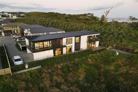 Photo of property in 6 Kina Place, Long Bay, Auckland, 0630