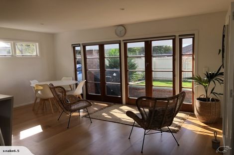 Photo of property in 10 Campbell Street, Sumner, Christchurch, 8081