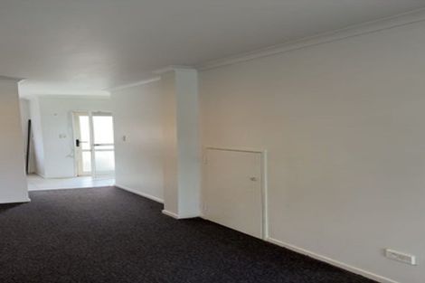 Photo of property in 20 Rosandich Drive, Sunnyvale, Auckland, 0612