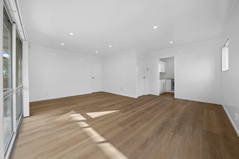 Photo of property in 1/14 Pakira Avenue, Glendene, Auckland, 0602