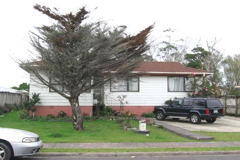 Photo of property in 17 Edwin Freeman Place, Ranui, Auckland, 0612