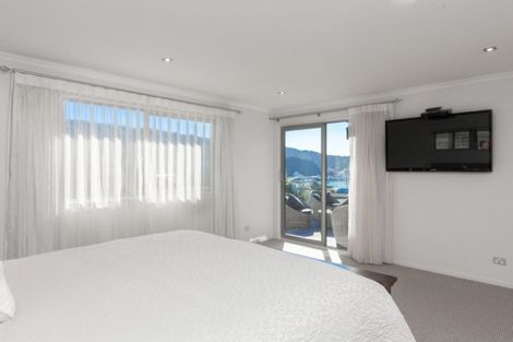 Photo of property in 26 Russell Street, Picton, 7220