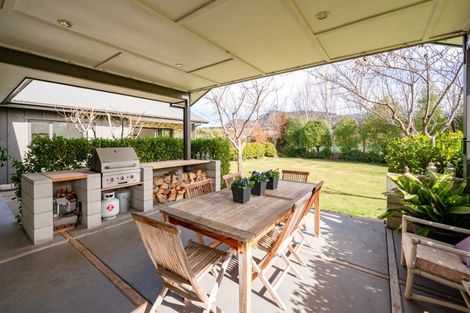 Photo of property in 9 Hikuwai Drive, Albert Town, Wanaka, 9305