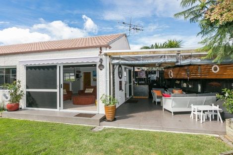 Photo of property in 4/184 Charles Street, Westshore, Napier, 4110