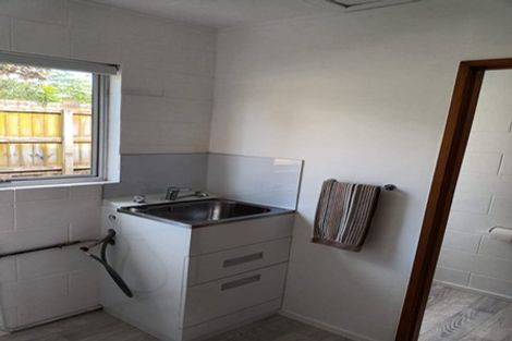 Photo of property in 18 Otaika Road, Woodhill, 0110