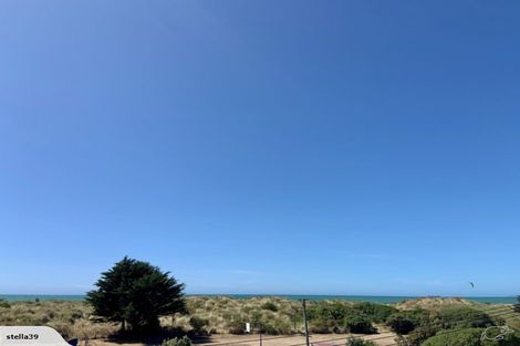 Photo of property in 378 Marine Parade, South New Brighton, Christchurch, 8062