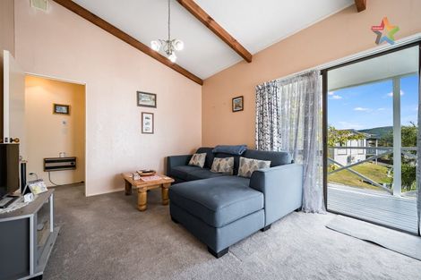 Photo of property in 11 Robson Street, Stokes Valley, Lower Hutt, 5019