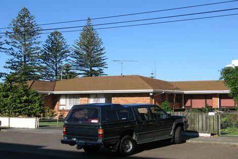 Photo of property in 2 Riverside Road, Orewa, 0931