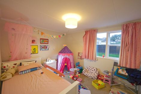 Photo of property in 20b Coronation Street, Belmont, Auckland, 0622