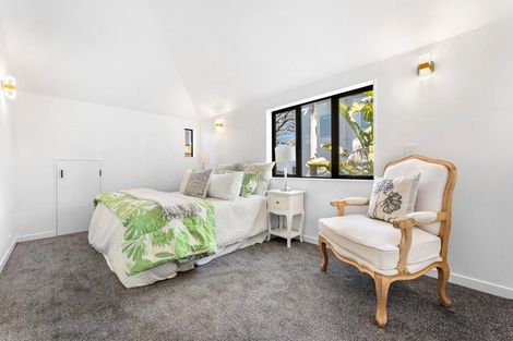 Photo of property in 2/19 Rodney Road, Northcote Point, Auckland, 0627