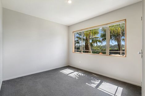 Photo of property in 44a Kestrel Heights, Arkles Bay, Whangaparaoa, 0932