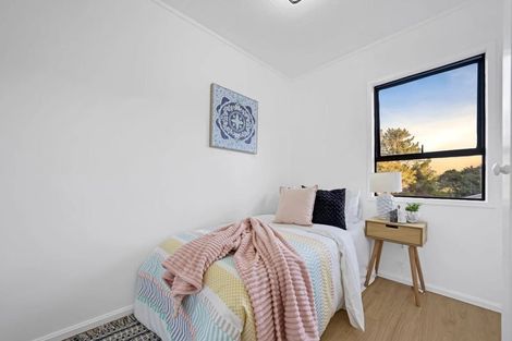 Photo of property in 87 West Harbour Drive, West Harbour, Auckland, 0618