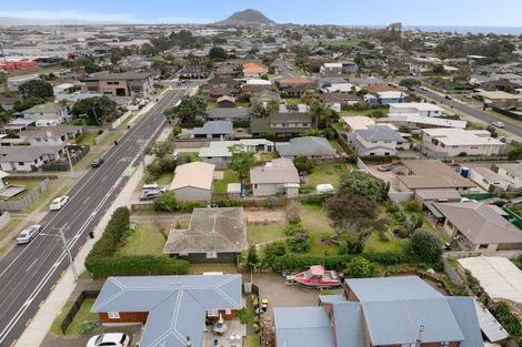 Photo of property in 13 Links Avenue, Mount Maunganui, 3116