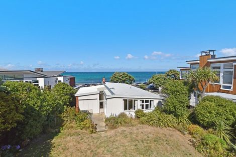 Photo of property in 4 Cliffs Road, Saint Clair, Dunedin, 9012