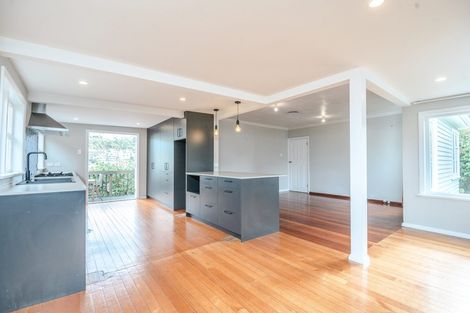 Photo of property in 94 Woodland Road, Johnsonville, Wellington, 6037