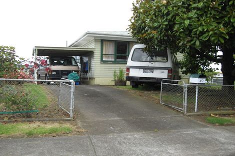 Photo of property in 49 Plumley Crescent, Mangere, Auckland, 2022