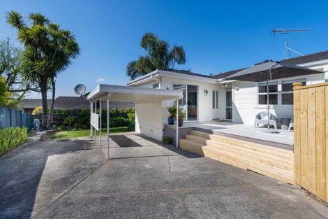 Photo of property in 2/66 Prince Regent Drive, Half Moon Bay, Auckland, 2012