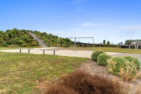 Photo of property in 66 Overton Street, Rototuna North, 3210