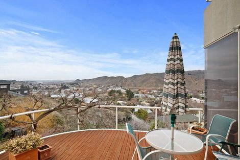 Photo of property in 25 Aronui Road, Bridge Hill, Alexandra, 9320