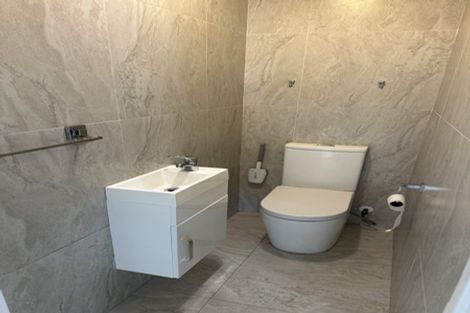 Photo of property in 60 Medvale Avenue, Flat Bush, Auckland, 2019