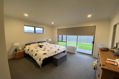 Photo of property in 17 Pelorus Avenue, Poraiti, Napier, 4112