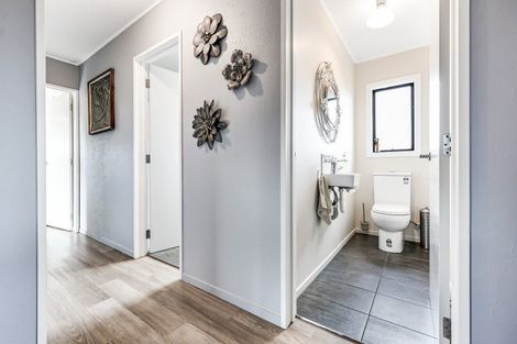 Photo of property in 9 Pringle Place, Nawton, Hamilton, 3200