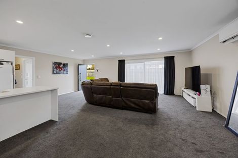 Photo of property in 48b Celia Street, Stratford, 4332