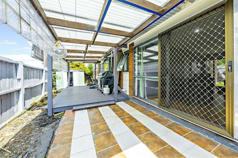 Photo of property in 4 Bernina Place, Weymouth, Auckland, 2103