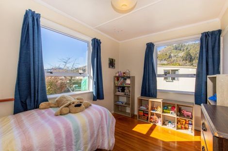 Photo of property in 126 Tipahi Street, Nelson South, Nelson, 7010