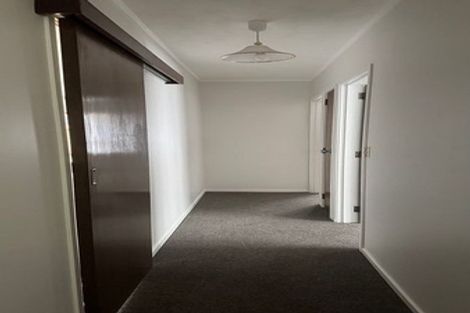 Photo of property in 2/18 Fratley Avenue, Farm Cove, Auckland, 2012