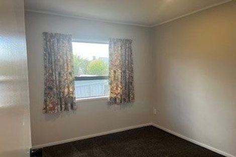 Photo of property in 1/40c West Coast Road, Glen Eden, Auckland, 0602