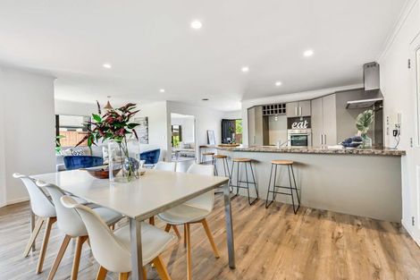 Photo of property in 22 Whitford Place, Rototuna North, Hamilton, 3210