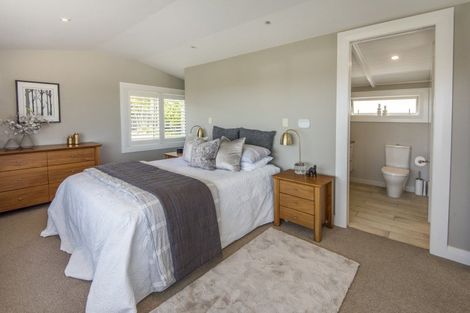 Photo of property in 120 Aberdeen Road, Campbells Bay, Auckland, 0620