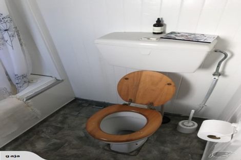 Photo of property in 14 Hawker Street, Mount Victoria, Wellington, 6011