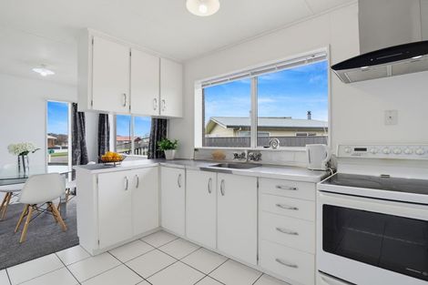 Photo of property in 42 Acacia Street, Kelvin Grove, Palmerston North, 4414