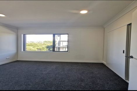 Photo of property in 64 Parkwood Avenue, Westgate, Auckland, 0614
