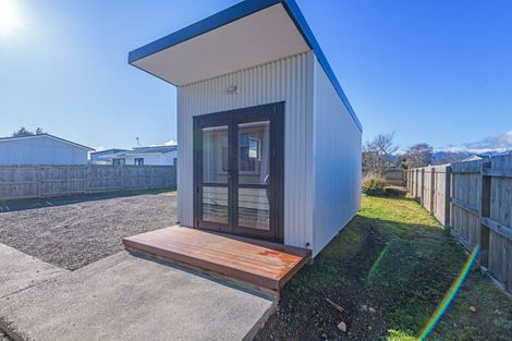 Photo of property in 29 Hinemoa Street, Levin, 5510