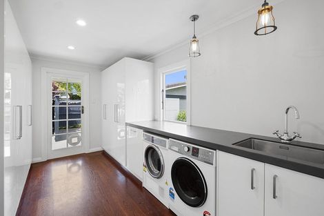 Photo of property in 54 Barrett Street, Westown, New Plymouth, 4310