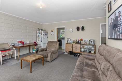 Photo of property in 2/2 Oak Street, Morrinsville, 3300