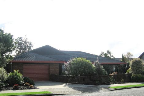 Photo of property in 5 Cedar Drive, Paraparaumu Beach, Paraparaumu, 5032