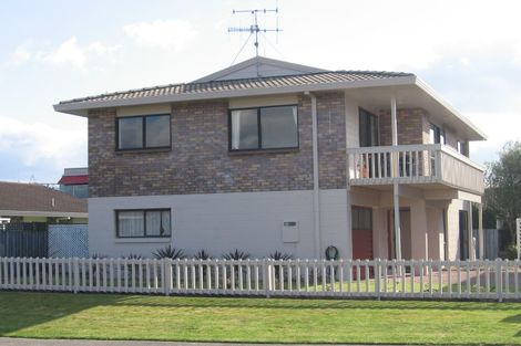 Photo of property in 2b Balmacewen Place, Mount Maunganui, 3116