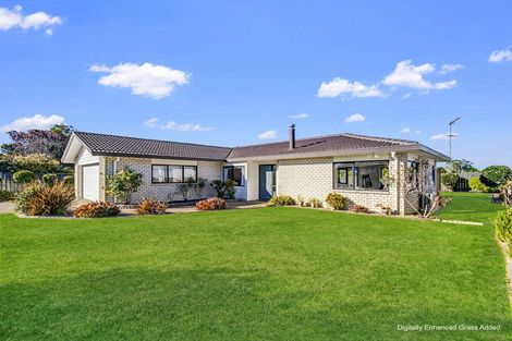 Photo of property in 23 Brookesmith Drive, Waiuku, 2123
