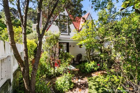 Photo of property in 4 Tyne Street, Island Bay, Wellington, 6023